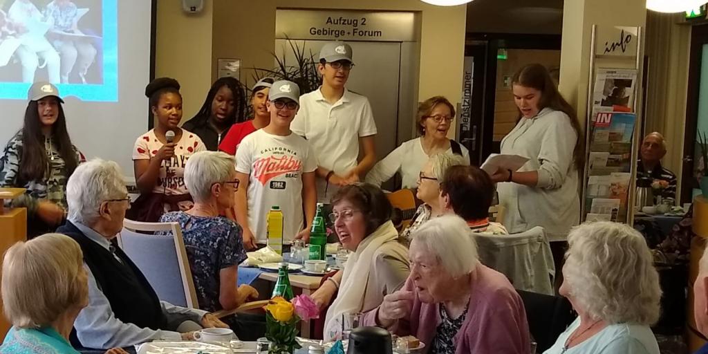 Perché nessuno resti da solo nel tempo della vecchiaia e della debolezza: trent’anni di amicizia con gli anziani a Mönchengladbach